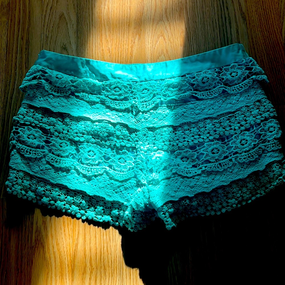Medium teal lace shorts - great condition- very cute